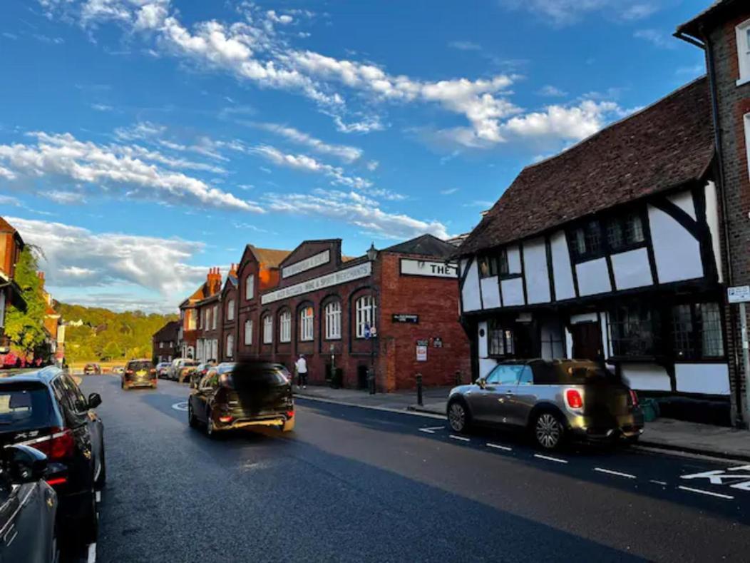 15Th Century Tiny Character Cottage-Henley Centre Henley-on-Thames Exterior photo